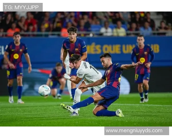 巴伦西亚官方宣布与球员签订续约合同，球队实力再次得到提升